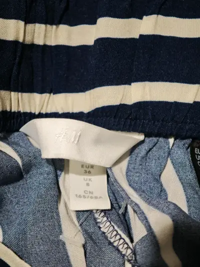 Shorts rayados blanco y azul - miniatura 3