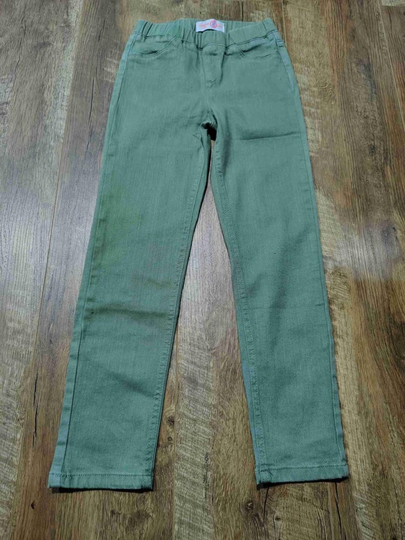 Pantalones de niña verdes. - 2