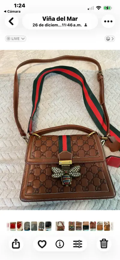 Cartera café con diseño grabado - miniatura 1