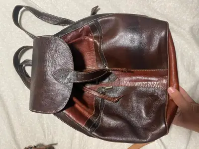 Mochila de cuero marrón - miniatura 2