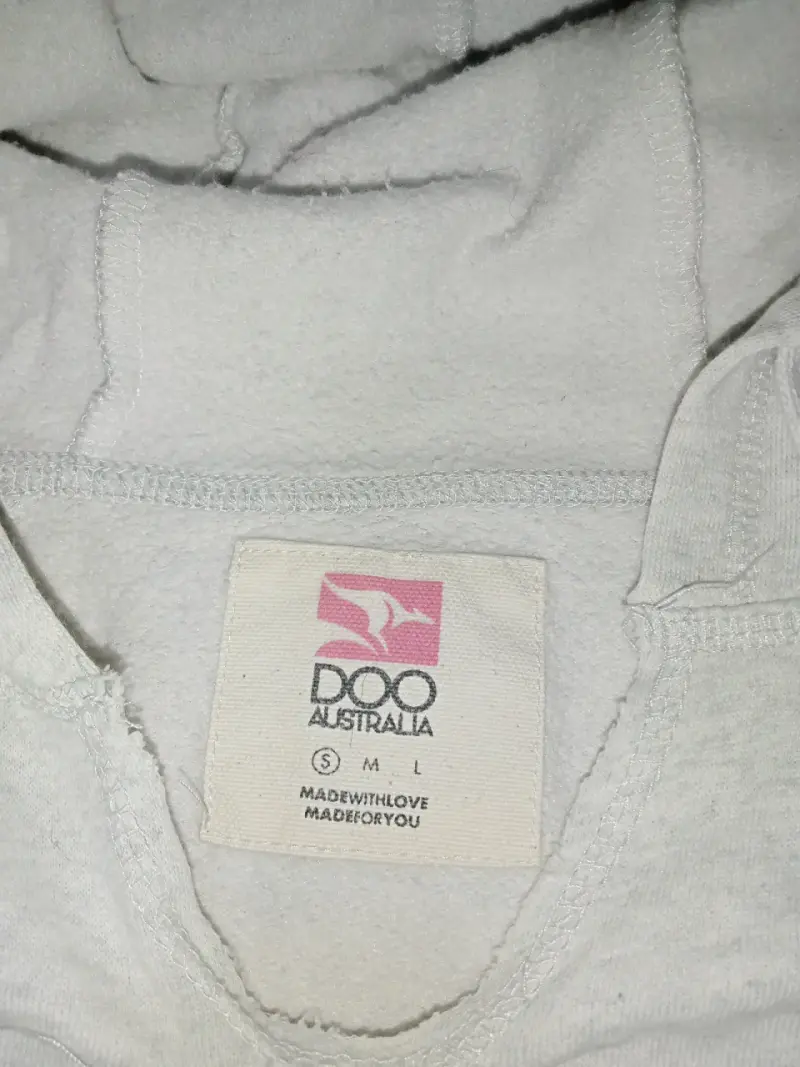 Polerón gris con capucha - 2