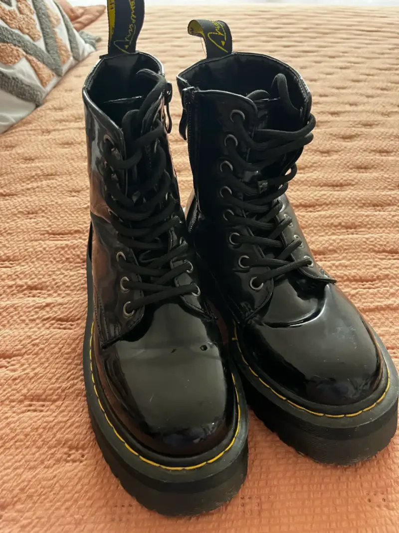 Botines negros de charol para mujer - 1