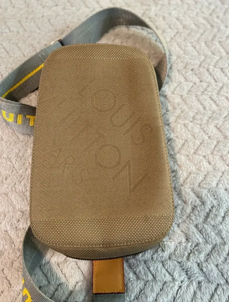 Bandolera estilo diseñador Louis Vuitton beige - 1