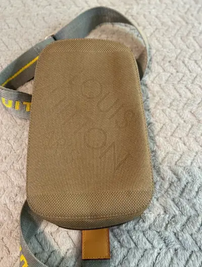 Bandolera estilo diseñador Louis Vuitton beige - miniatura 1