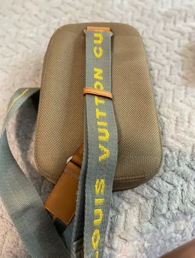 Bandolera estilo diseñador Louis Vuitton beige - miniatura 3