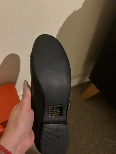 Zapatos con punta tipo charol - miniatura 2