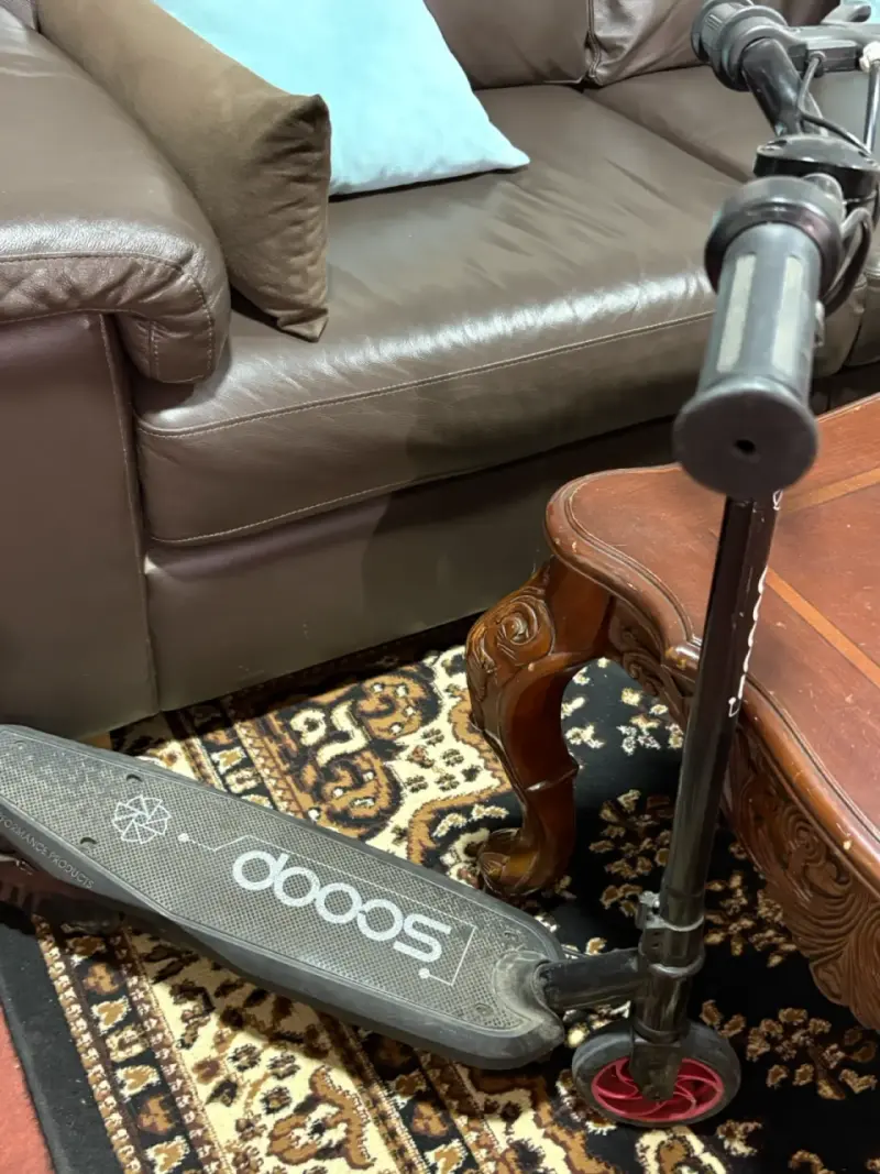 Scooter eléctrico negro muy poco uso - 1