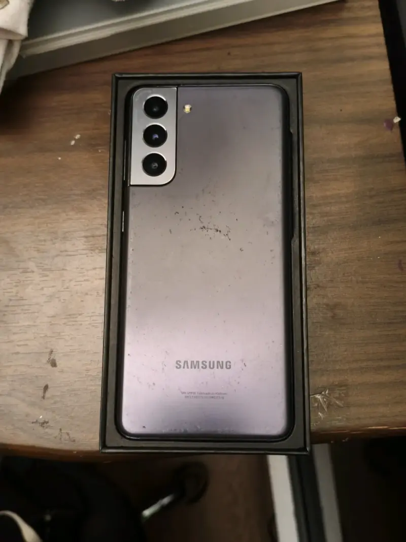 Smartphone S21 en caja original - 2