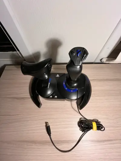 Joystick Thrustmaster T.Flight Hotas 4 - miniatura 2