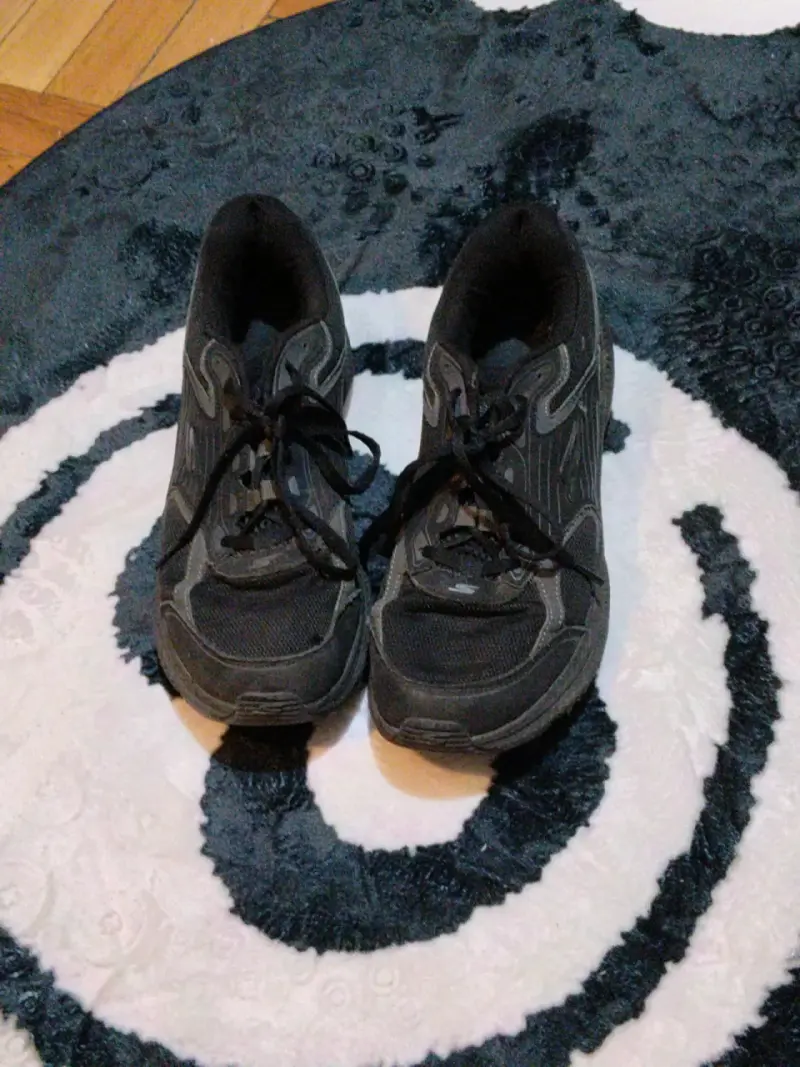 Zapatillas deportivas negras - 1