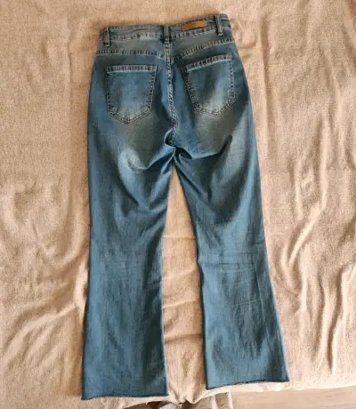 Jeans azul clásico - miniatura 1