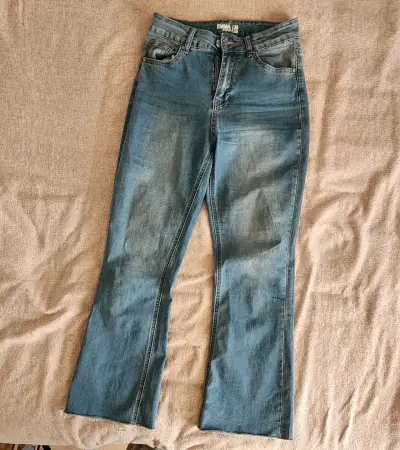 Jeans azul clásico - miniatura 3