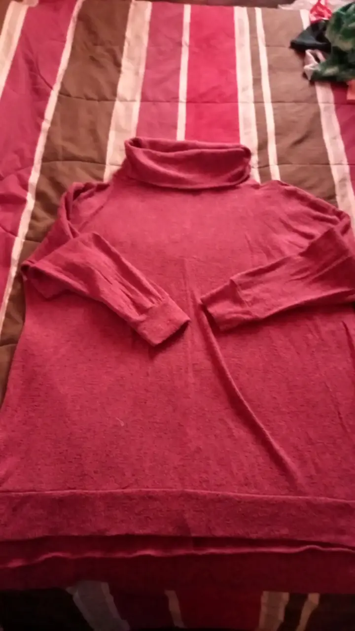 Sweater amarillo para mujer - 2