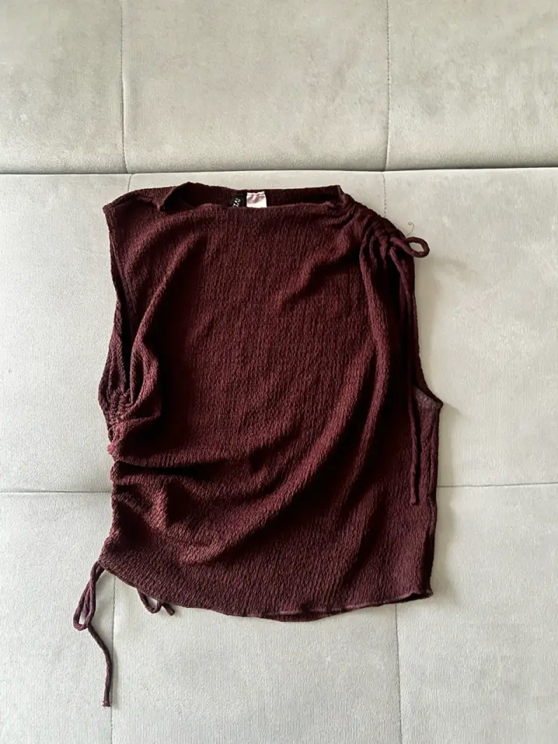 Blusa sin mangas cafe