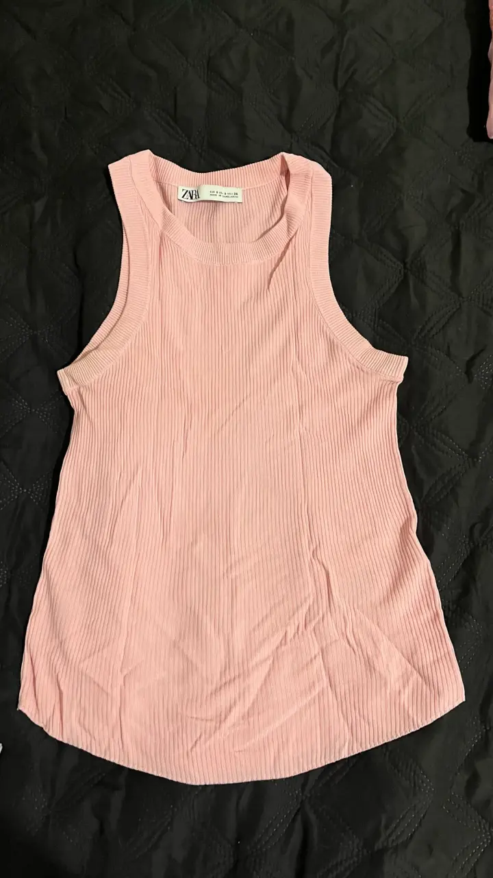 Polera sin mangas rosa Zara