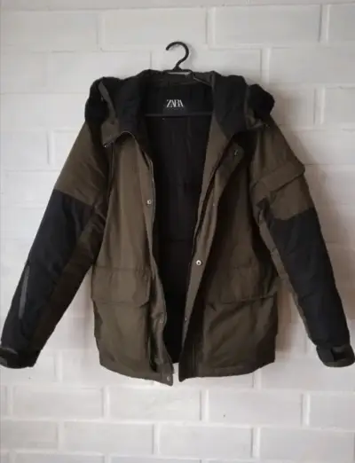Parka verde con capucha Zara - miniatura 1