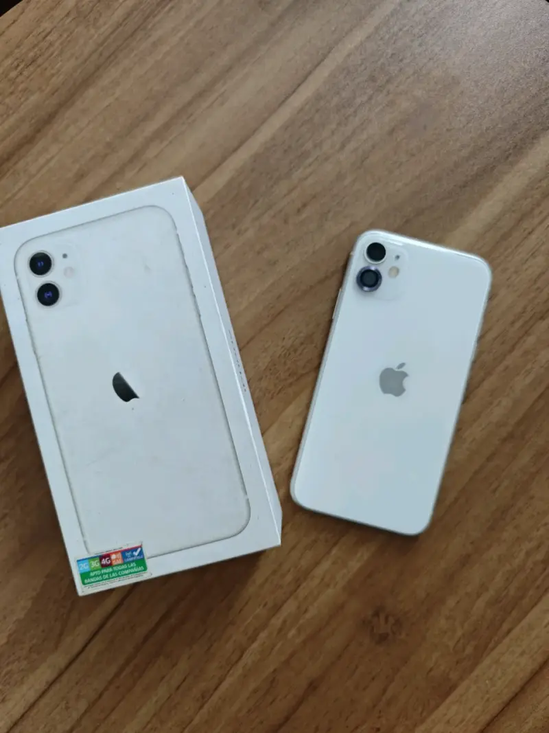 iPhone 11 64gb - 2