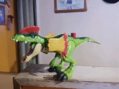 Figura decorativa de leopardo y dinosaurios - miniatura 2
