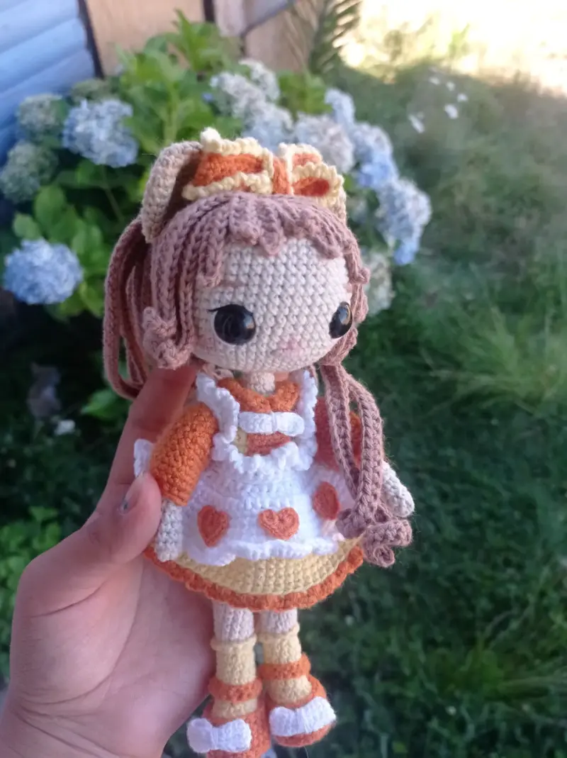 Muñeca de crochet hecha a mano - 6