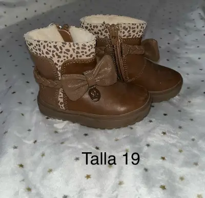 Botas infantiles marrones talla 19 - miniatura 1
