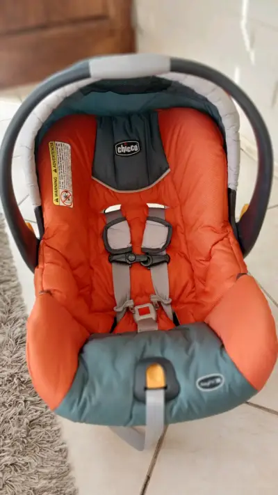 Silla de auto Chicco naranja - miniatura 4