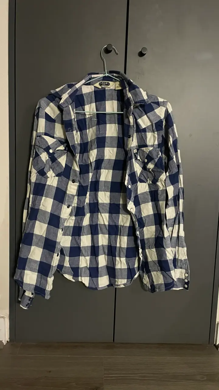 Camisa a cuadros azul y blanco - 1