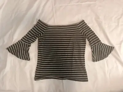 Polera Sybilla hombros descubiertos manga ¾ - miniatura 1