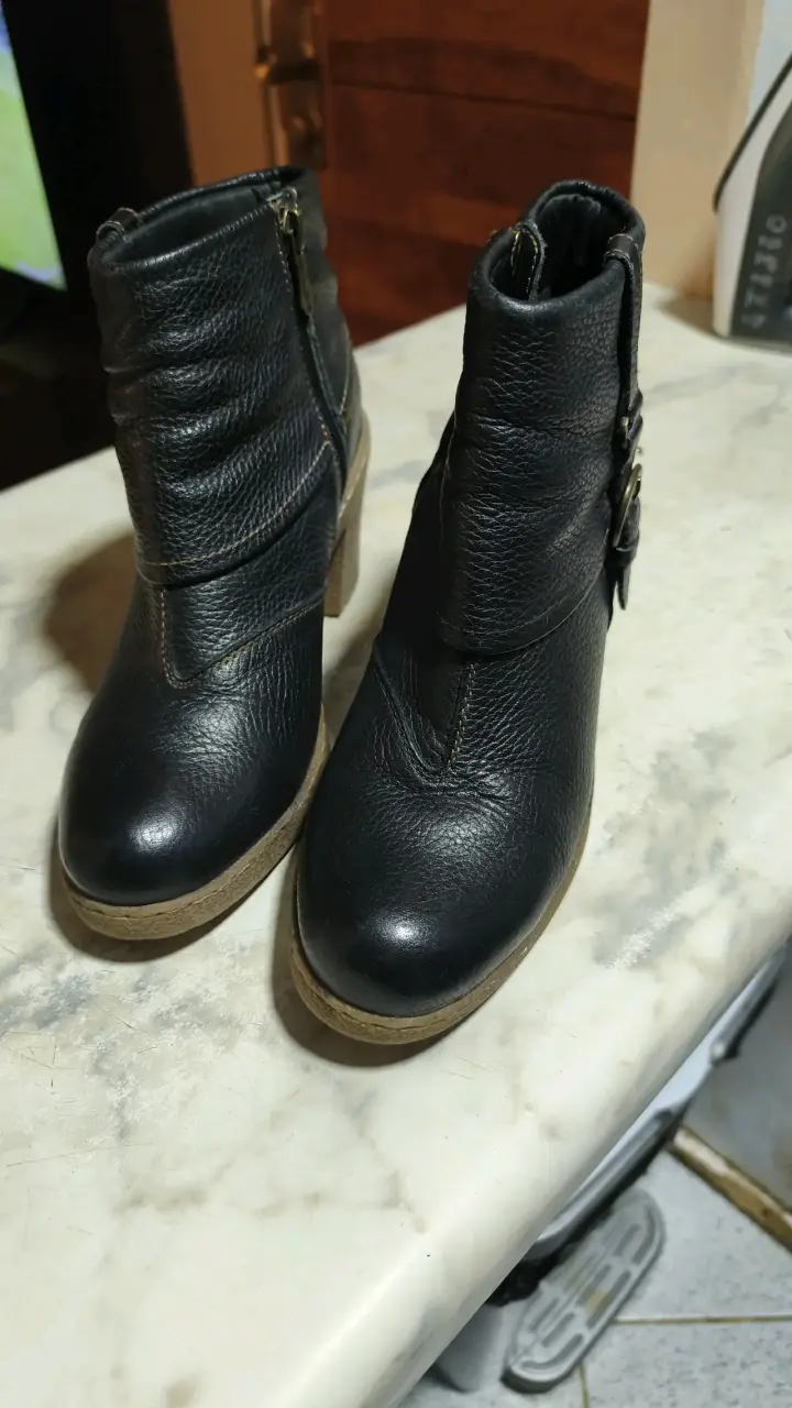 Botines negros de cuero - 3