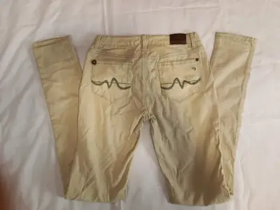 Pantalones beige de mujer - miniatura 2