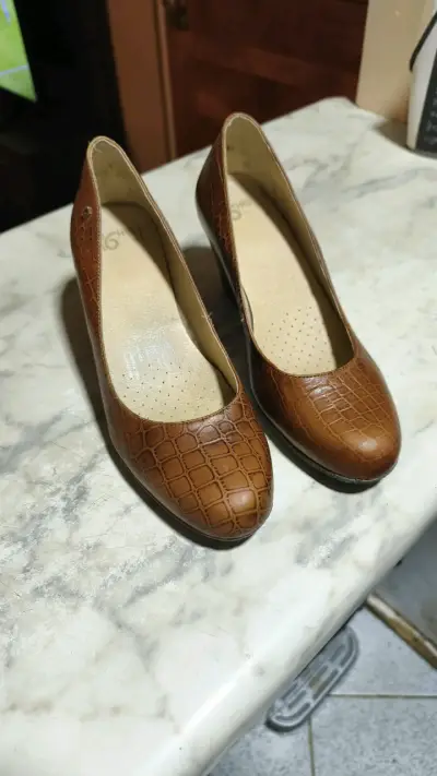 Zapatos bajos café - miniatura 3