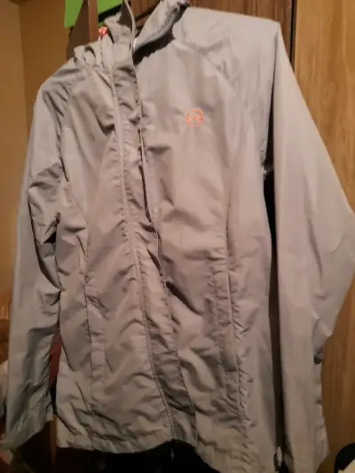 Chaqueta impermeable gris - miniatura 1
