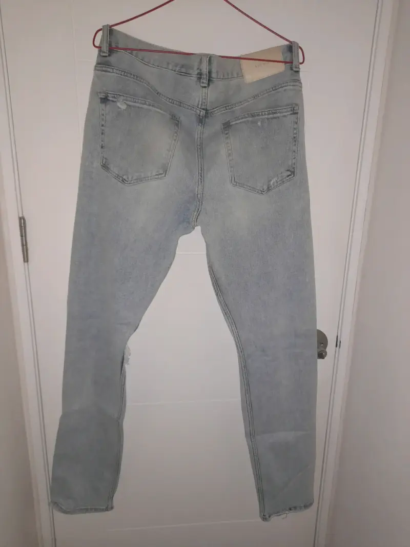 Jeans claros desgastados - 2