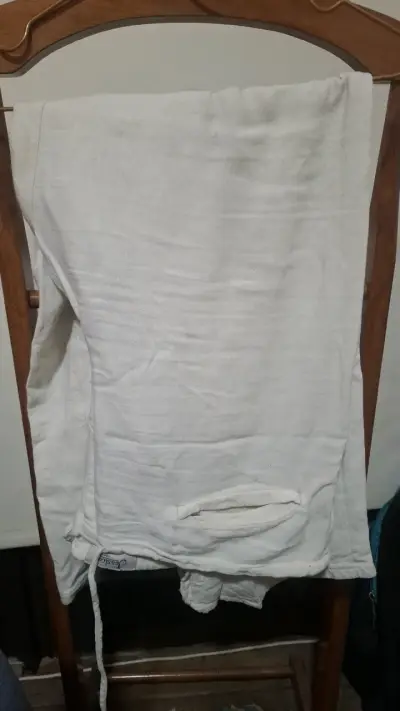 Pantalones blancos con cordón - miniatura 3