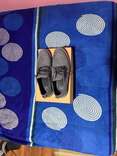 Zapatos casuales grises - miniatura 2