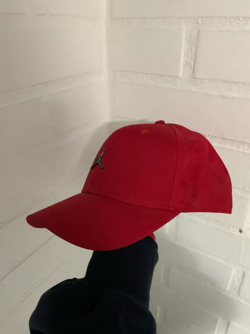 Gorro jordan rojo - 2