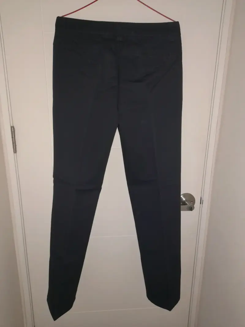 Pantalones azul marino nuevos - 2
