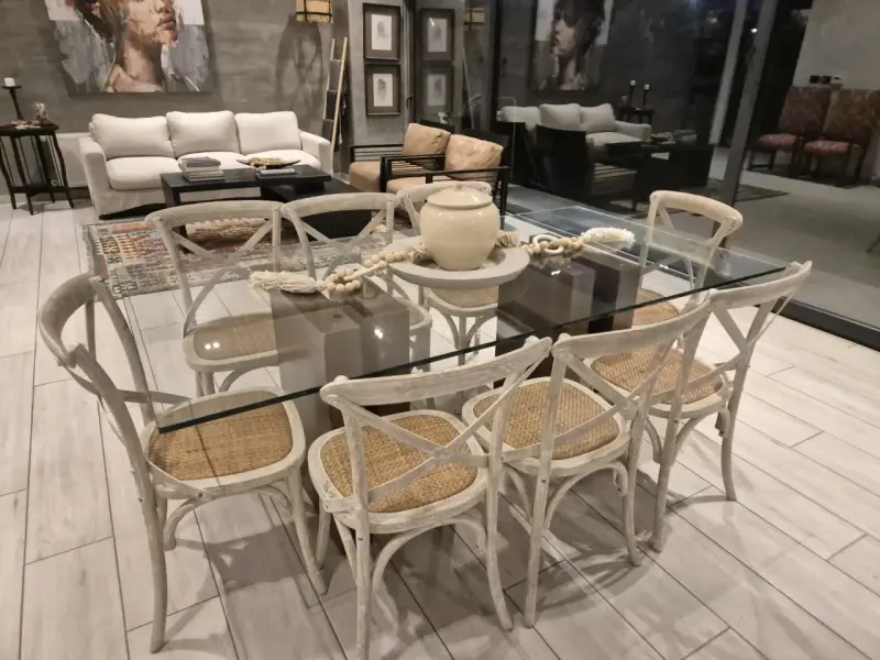 Mesa de comedor de vidrio con sillas - 4