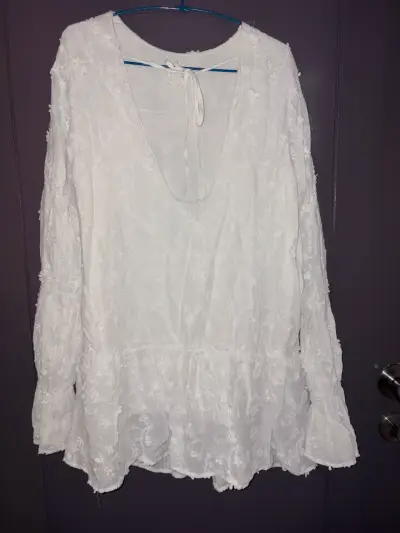 Vestido blanco de encaje - miniatura 2