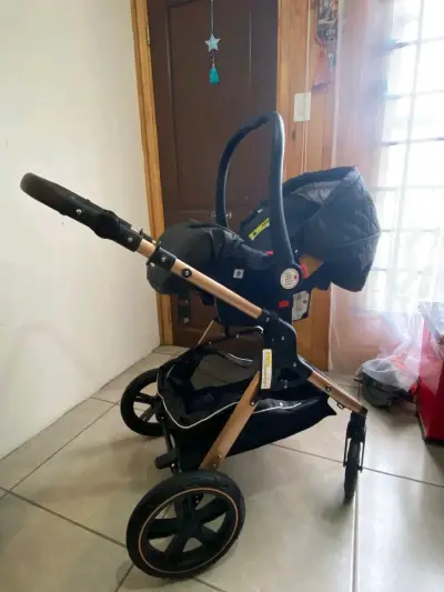 Coche para bebé dorado y negro - miniatura 3