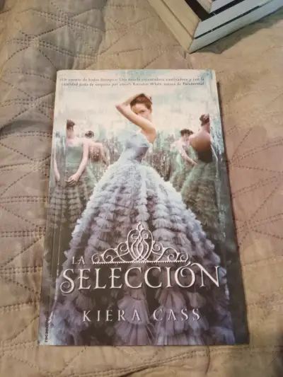 Libro 'La Selección' de Kiera Cass - miniatura 1