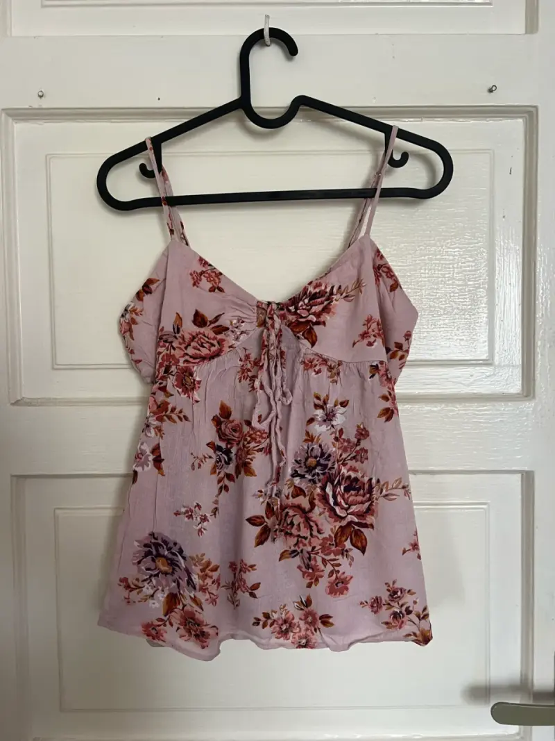 Blusas floreada sin mangas - 1