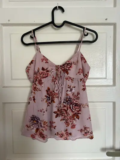 Blusas floreada sin mangas - miniatura 1