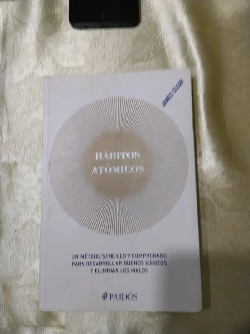 Libro Hábitos Atómicos - 1