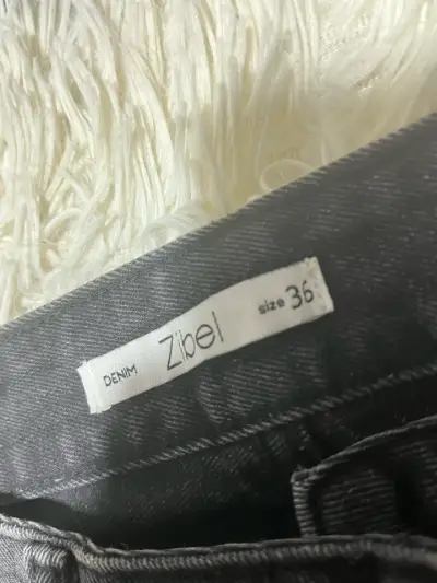 Jeans negros - miniatura 2