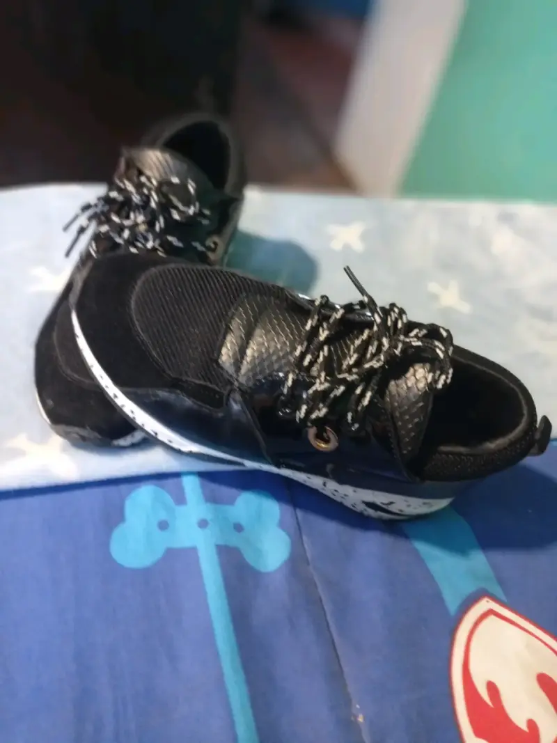 Zapatillas deportivas negras - 2