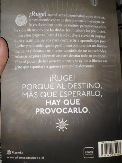 Libro 'Ruge' - miniatura 2