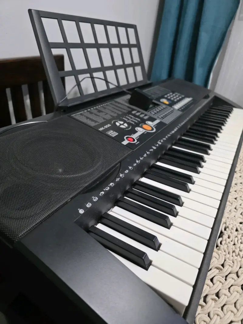 Teclado electrónico con Atril MK-906 - 5