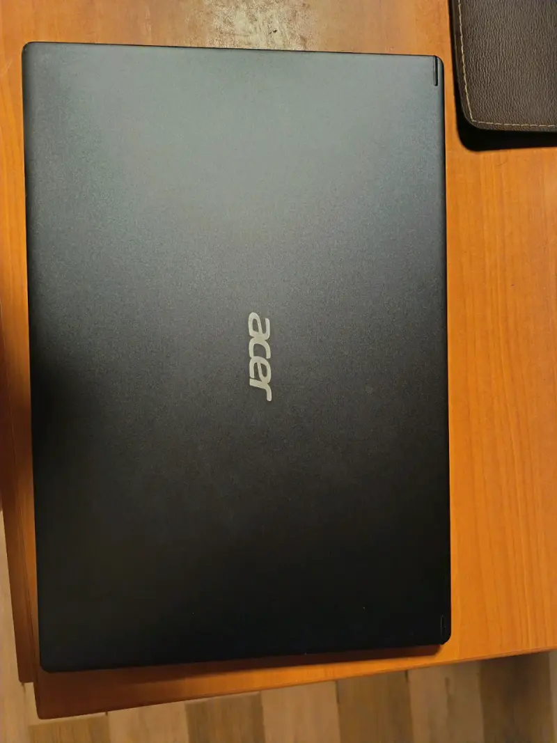 Laptop Acer Full HD 1080p - 2