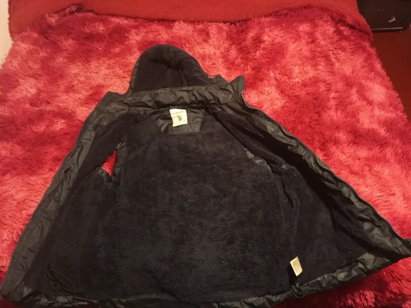 Chaqueta polo negra - 1