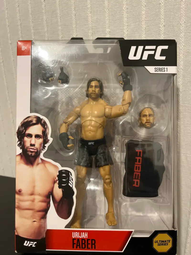 Figura de acción UFC Urijah Faber